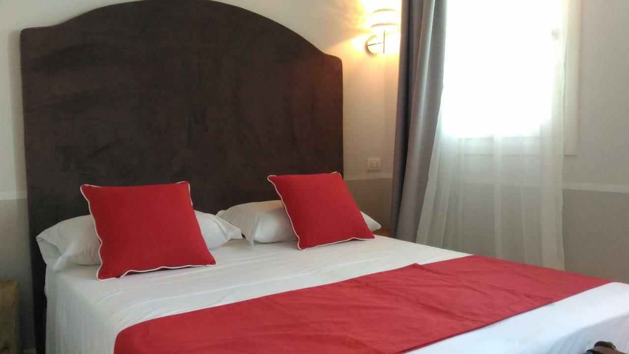 Spagnoi Rooms Castelnuovo del Garda Buitenkant foto